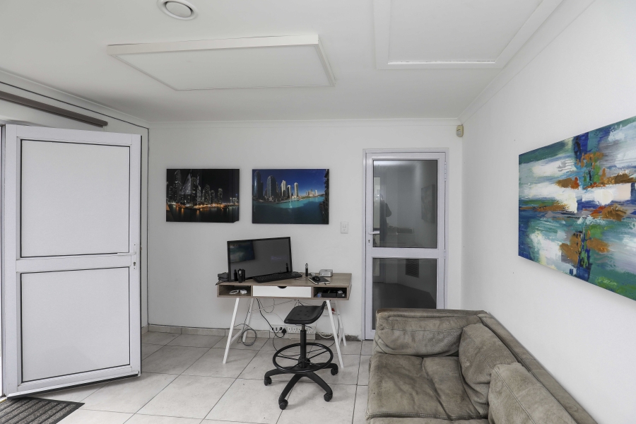 3 Bedroom Property for Sale in Claremont Western Cape